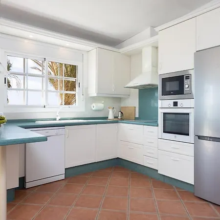 Tatil Evi Casa Melocoton - Private Pool - Ocean View - Bbq - Garden - Terrace - Free Wifi - Child & Pet-friendly - 4 Bedrooms - 8 People *