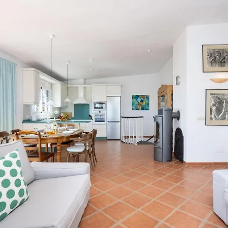 Tatil Evi Casa Melocoton - Private Pool - Ocean View - Bbq - Garden - Terrace - Free Wifi - Child & Pet-friendly - 4 Bedrooms - 8 People *