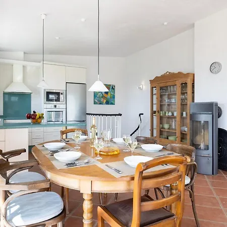 Holiday home Casa Melocoton: Oceanview Paradise With Private Pool And Family-friendly Amenities *