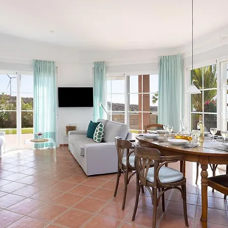 Tatil Evi Casa Melocoton - Private Pool - Ocean View - Bbq - Garden - Terrace - Free Wifi - Child & Pet-friendly - 4 Bedrooms - 8 People *