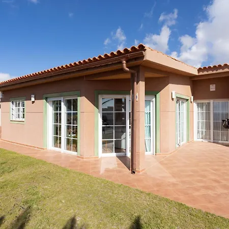 Tatil Evi Casa Melocoton - Private Pool - Ocean View - Bbq - Garden - Terrace - Free Wifi - Child & Pet-friendly - 4 Bedrooms - 8 People La Listada