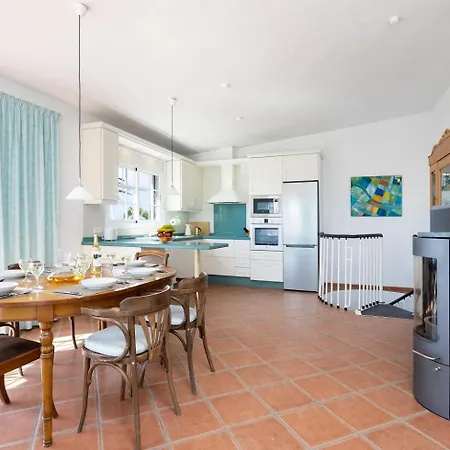 Casa Melocoton: Oceanview Paradise With Private Pool And Family-friendly Amenities * La Listada