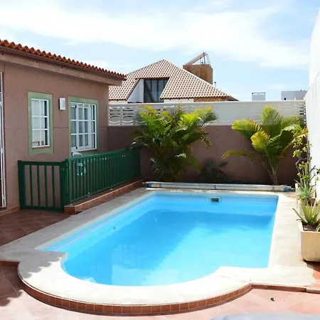 Casa Melocoton - Private Pool - Ocean View - Bbq - Garden - Terrace - Free Wifi - Child & Pet-friendly - 4 Bedrooms - 8 People Σπίτι διακοπών *